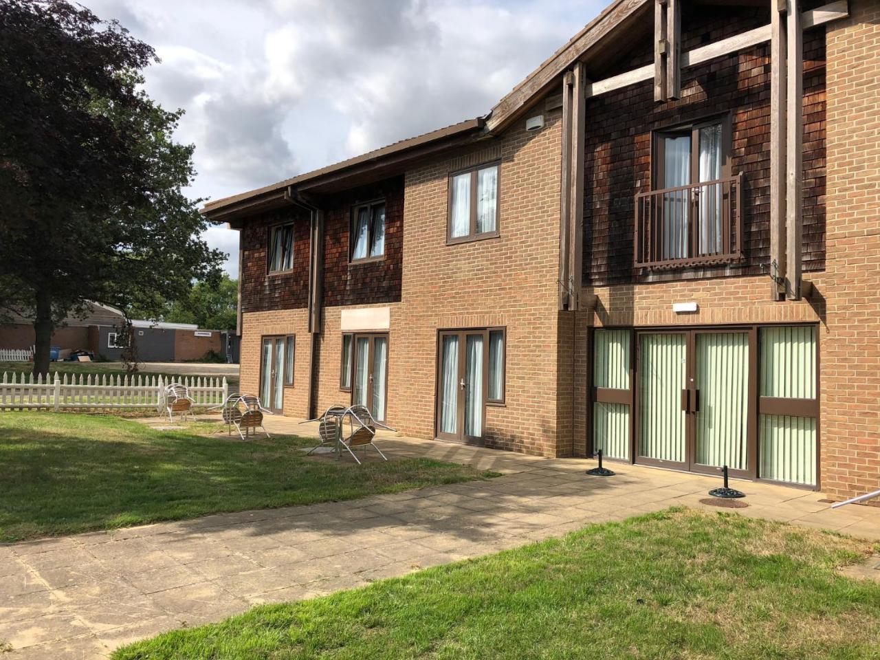 Stoneleigh Park Lodge Ashow Eksteriør bilde